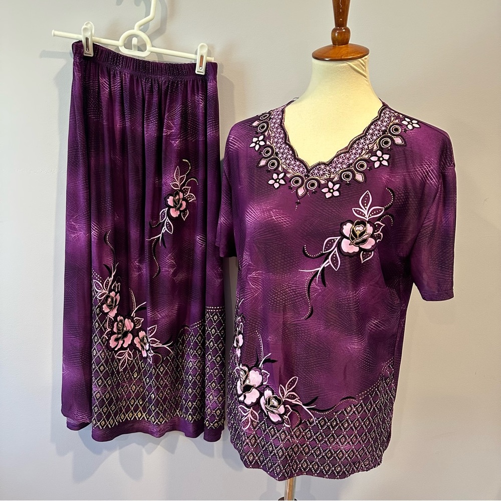 T-C Fashion Co-Ord Purple, White and Black with Gold Glitter Top and Maxi Skirt